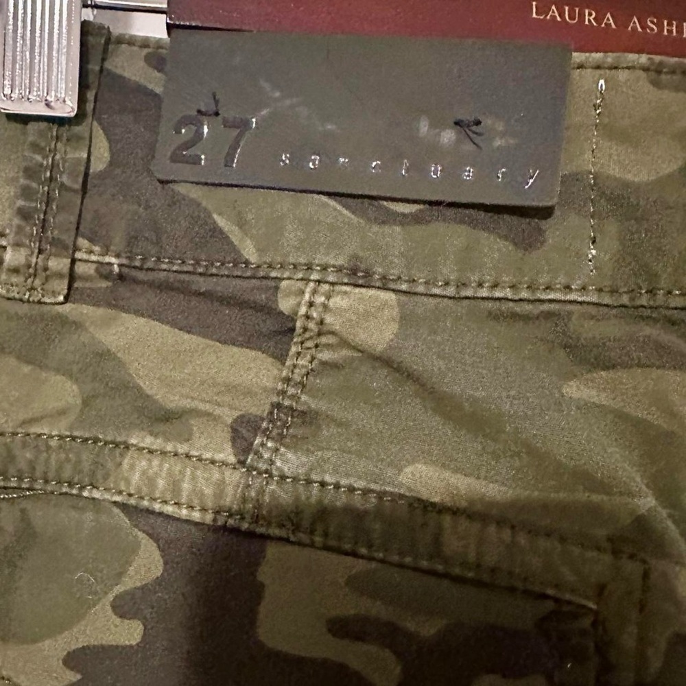 NWT Sanctuary Camo Cropped Pants - Sz 27 - Picture 5 of 6
